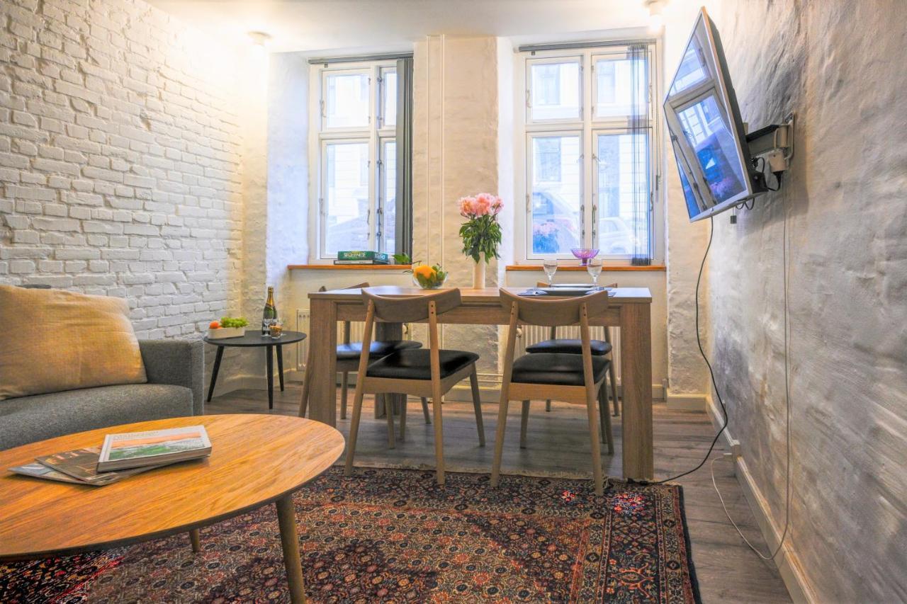 Sanders Lake - Pleasant Two-Bedroom Apartment In Downtown Копенхаген Екстериор снимка